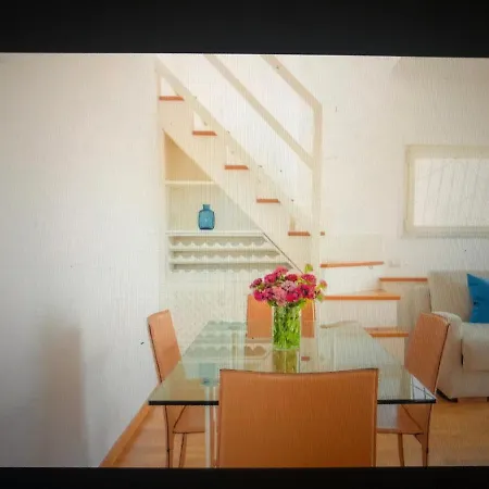 בית הארחה Stylish Apartment, Relaxing