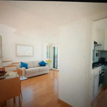 בית הארחה Stylish Apartment, Relaxing רומא
